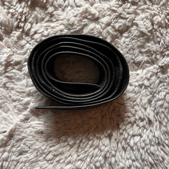 Vintage Leather Classic Black Jacket - Picture 8 of 8